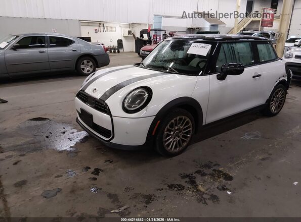 WMW13GD02S2X04672 2025 MINI HARDTOP White Vista tres cuartos delantera izquierda