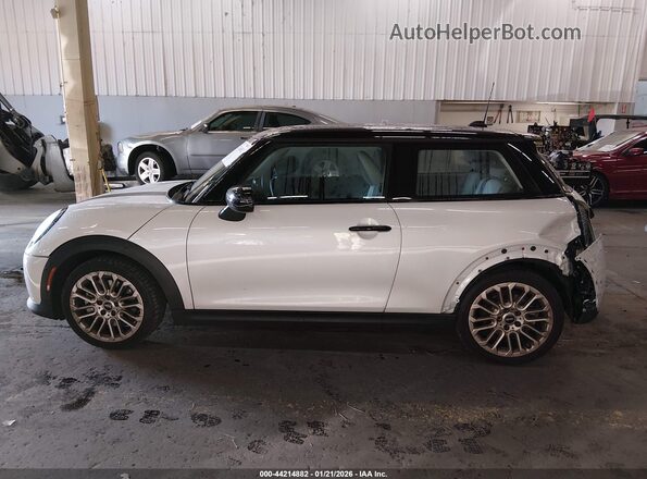 WMW13GD02S2X04672 2025 MINI HARDTOP White 
