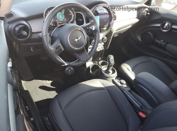 WMW33DH06R2U78793 2024 MINI COOPER White Առջևի վահանակի տեսք