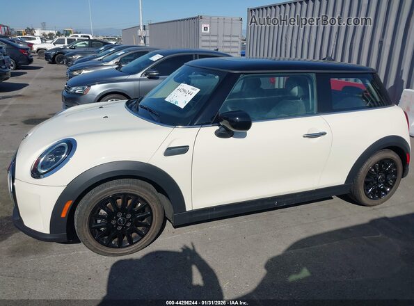 WMW33DH07N2R59369 2022 MINI HARDTOP Cream Widok wnętrza 360 stopni