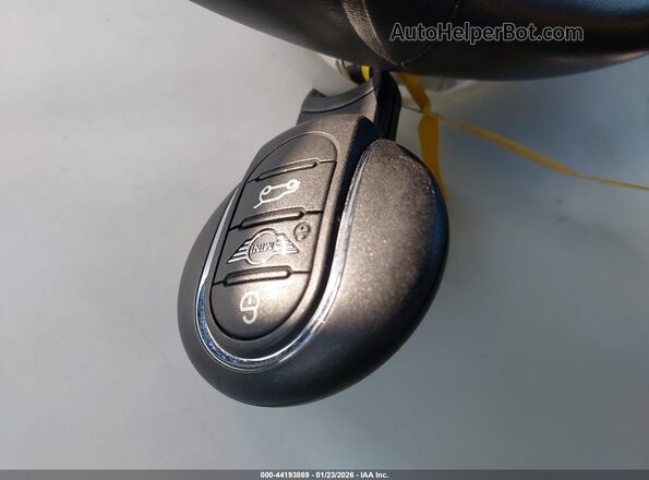 WMW53DH05P2T35615 2023 MINI HARDTOP Черный Вид панели приборов