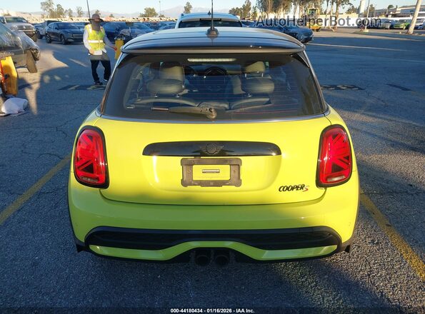 WMW53DH0XP2T76063 2023 MINI HARDTOP Зеленый 