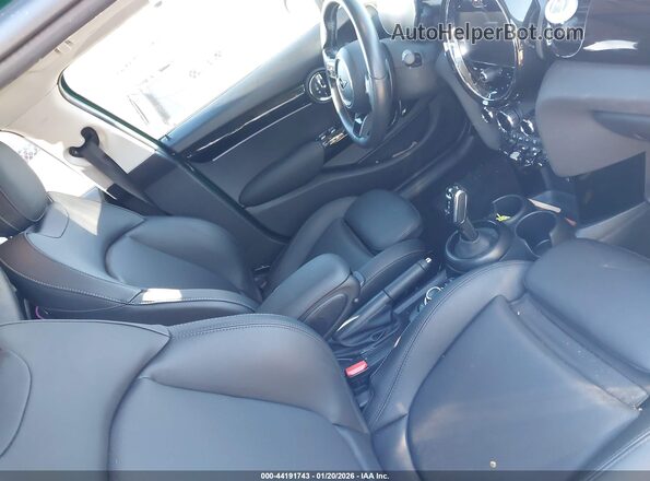 WMW53DK07P2T61528 2023 MINI HARDTOP Green Vista interior delantera