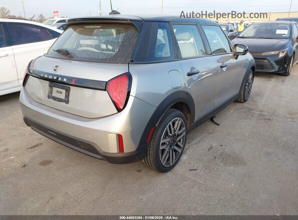 WMW53GD08S2W45886 2025 MINI HARDTOP Beige Rear right