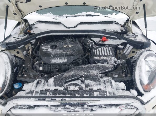 WMWLU5C30H2E84336 2017 MINI CLUBMAN White Widok z tyłu