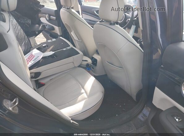 WMWLU5C51K2G04962 2019 MINI CLUBMAN Blue Widok naklejki z numerem VIN