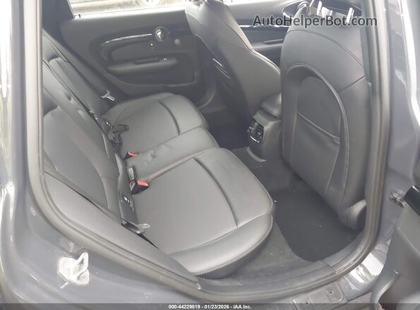 WMWXJ1C01L2M98521 2020 MINI CLUBMAN Gray Vista de la etiqueta del VIN
