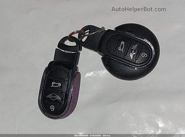 WMWXP5C53J2G61607 2018 MINI HARDTOP Cream Առջևի վահանակի տեսք