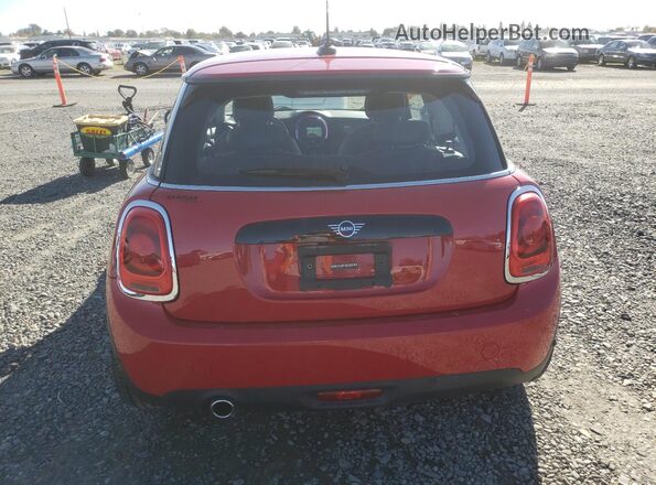 WMWXR3C04M2P00015 2021 MINI COOPER Red Rear view
