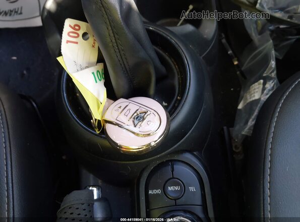 WMWXU1C55J2F79895 2018 MINI HARDTOP White Dashboard view