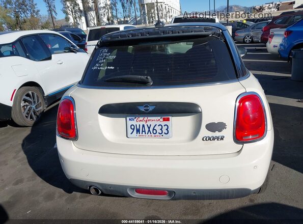 WMWXU1C55J2F79895 2018 MINI HARDTOP White 