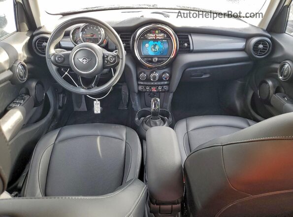 WMWXU7C06M2N79459 2021 MINI COOPER White Dashboard view