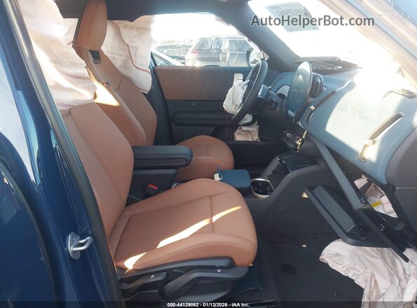 WMZ23GA01T7U03181 2026 MINI COUNTRYMAN Blue Front interior view