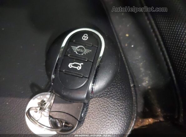 WMZ83BR02M3M36412 2021 MINI COUNTRYMAN Серый Вид панели приборов