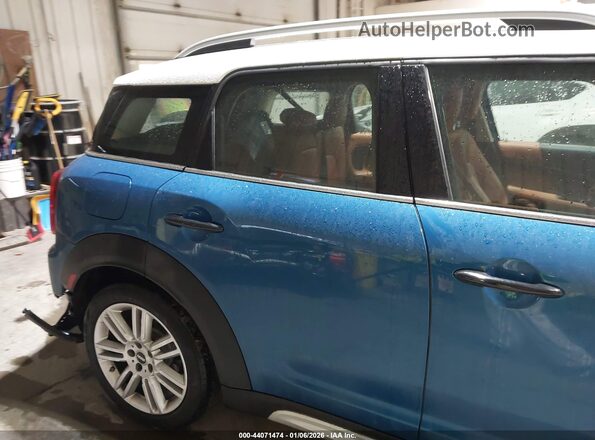 WMZ83BR08P3P91802 2023 MINI COUNTRYMAN Blue Vista interior trasera