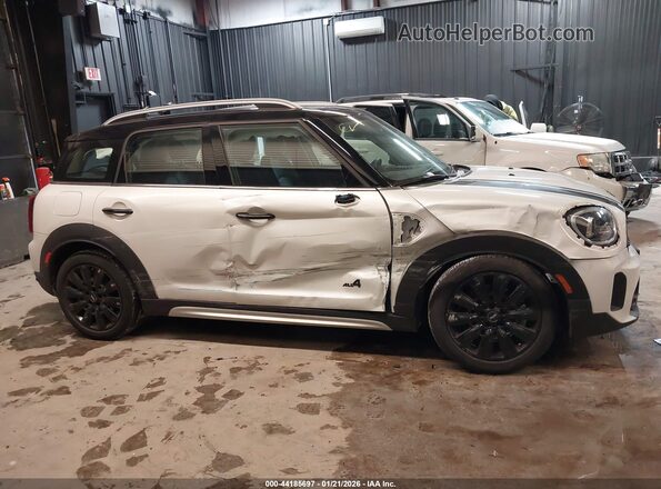 WMZ83BR09R3S15798 2024 MINI COUNTRYMAN White Widok wnętrza z tyłu