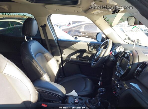 WMZYS7C30H3B62901 2017 MINI COUNTRYMAN Gray Вид салону спереду