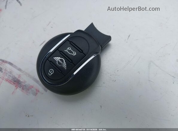 WMZYS7C37J3E08476 2018 MINI COUNTRYMAN Синий Вид панели приборов