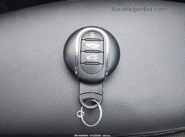 WMZYT3C30H3D98325 2017 MINI COUNTRYMAN Gray Vista del salpicadero