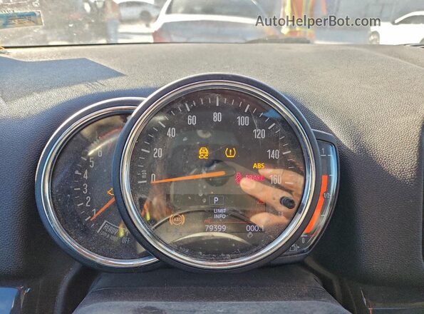 WMZYW7C09L3L90928 2020 MINI COOPER Red Vista del cuadro de instrumentos