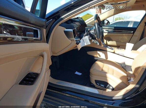 WP0AA2A74JL111188 2018 PORSCHE PANAMERA Black 