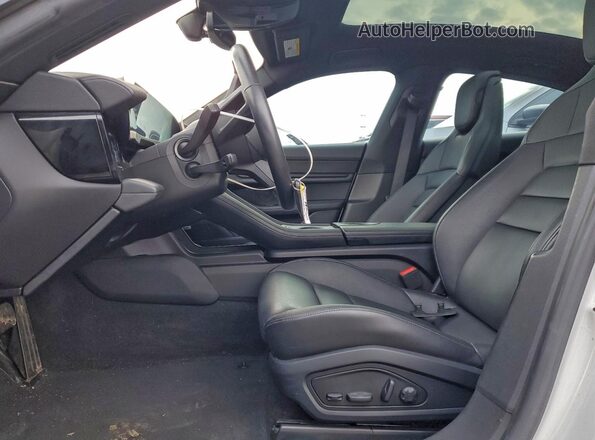 WP0AA2Y17NSA11344 2022 PORSCHE TAYCAN White Вид салону спереду