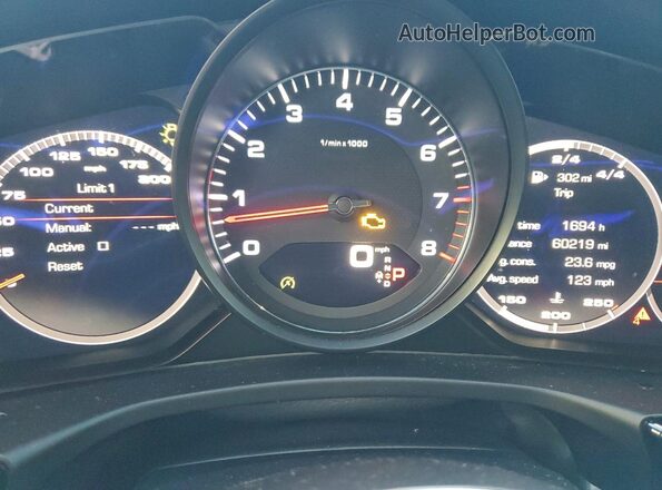 WP0AB2A71JL136823 2018 PORSCHE PANAMERA Black Widok zestawu wskaźników