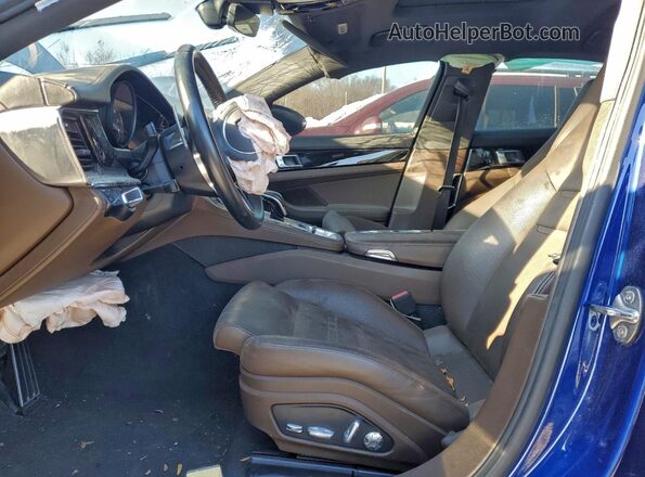 WP0AB2A79LL140699 2020 PORSCHE PANAMERA Blue Front interior view