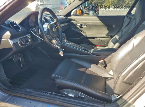 WP0AB2A8XJK278232 2018 PORSCHE CAYMAN Silver Widok wnętrza z przodu