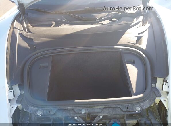WP0AB2Y15LSA50170 2020 PORSCHE TAYCAN Белый Вид сзади