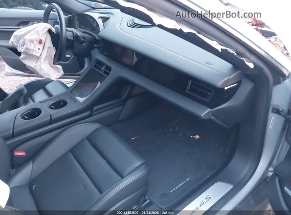 WP0AB2Y19MSA45023 2021 PORSCHE TAYCAN Синий Вид салона спереди