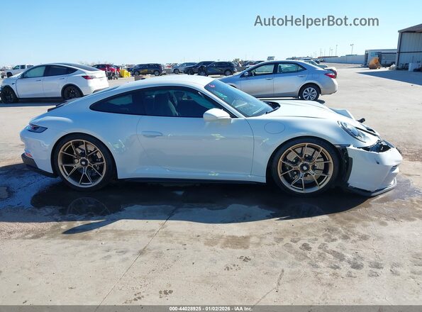 WP0AC2A93NS270971 2022 PORSCHE 911 White Rear interior view