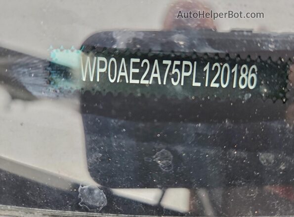 WP0AE2A75PL120186 2023 PORSCHE PANAMERA Two Tone Vista del compartimento del motor