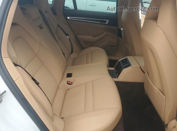 WP0AJ2A70PL103775 2023 PORSCHE PANAMERA White Vista de los asientos traseros