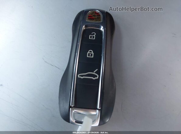 WP0AJ2A71PL103431 2023 PORSCHE PANAMERA Black Vista del salpicadero