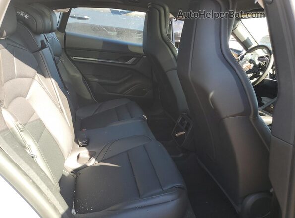 WP0BA2Y12SSA66316 2025 PORSCHE TAYCAN Silver Вид задніх сидінь