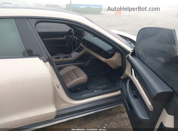 WP0BC2Y12PSA68066 2023 PORSCHE TAYCAN Tan წინა სალონის ხედი