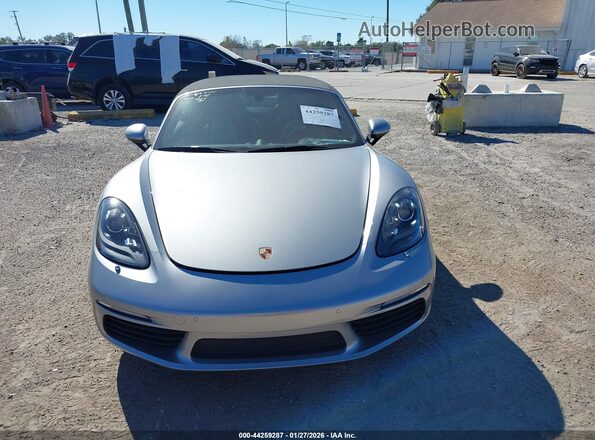 WP0CB2A85JS228301 2018 PORSCHE BOXSTER Серебряный Вид щитка приборов