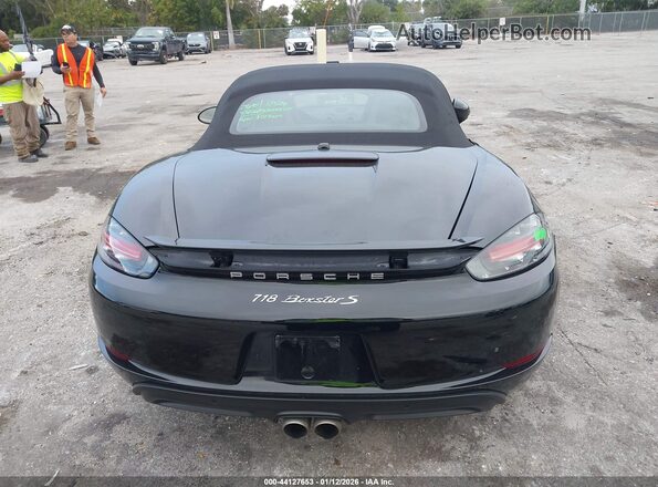 WP0CB2A88HS240789 2017 PORSCHE BOXSTER Черный 