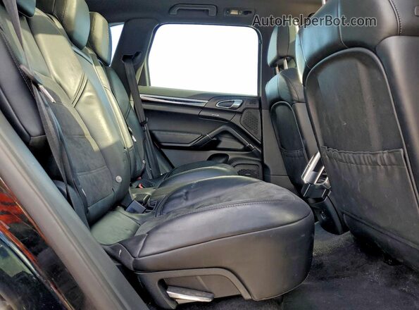 WP1AA2A23JKA03136 2018 PORSCHE CAYENNE Black 