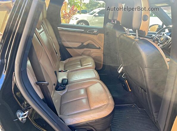 WP1AA2A24JKA05803 2018 PORSCHE CAYENNE Black 