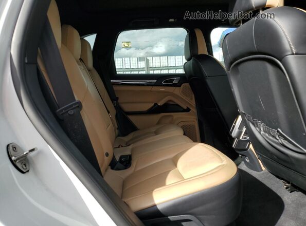 WP1AA2A26JKA05799 2018 PORSCHE CAYENNE White 
