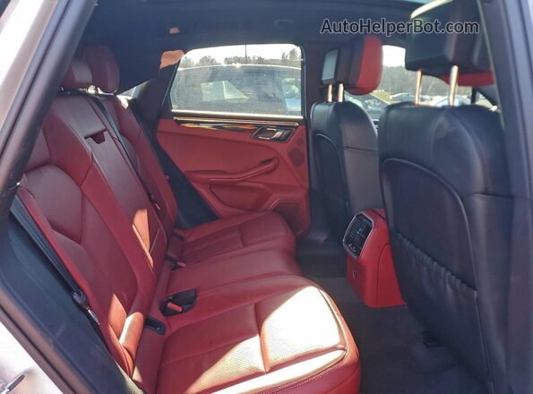 WP1AA2A51PLB07055 2023 PORSCHE MACAN Белый Вид задней части салона
