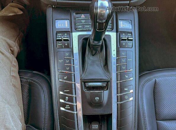 WP1AA2A52KLB02083 2019 PORSCHE MACAN Серый 