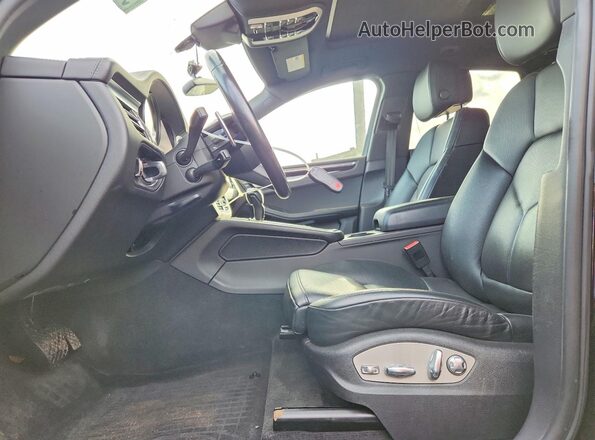 WP1AA2A52PLB03452 2023 PORSCHE MACAN Черный Вид салона спереди