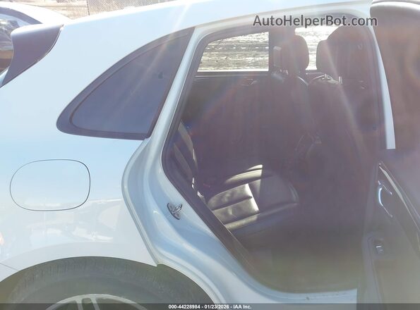 WP1AA2A53KLB01153 2019 PORSCHE MACAN Белый Вид наклейки с VIN-кодом