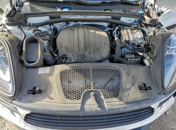 WP1AA2A54MLB02735 2021 PORSCHE MACAN White Vista del compartimento del motor