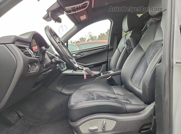 WP1AA2A54MLB02735 2021 PORSCHE MACAN White Vista interior delantera