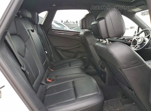 WP1AA2A55MLB10570 2021 PORSCHE MACAN Белый Вид задней части салона