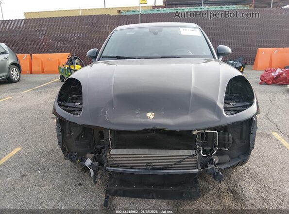 WP1AA2A56KLB09182 2019 PORSCHE MACAN Черный Вид задней части салона